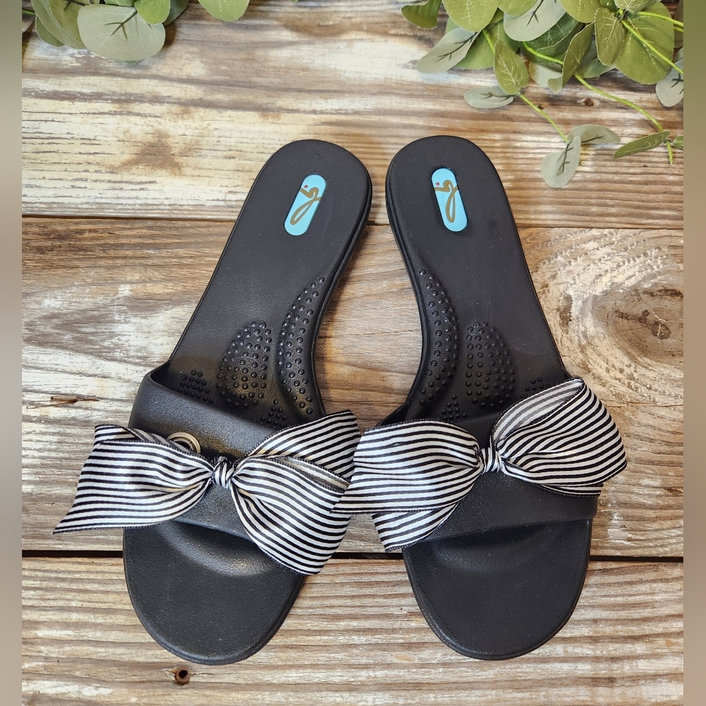 Oka-B Black Striped Bow Tie Slides Sandals Size 8.5-9.5 Made In USA